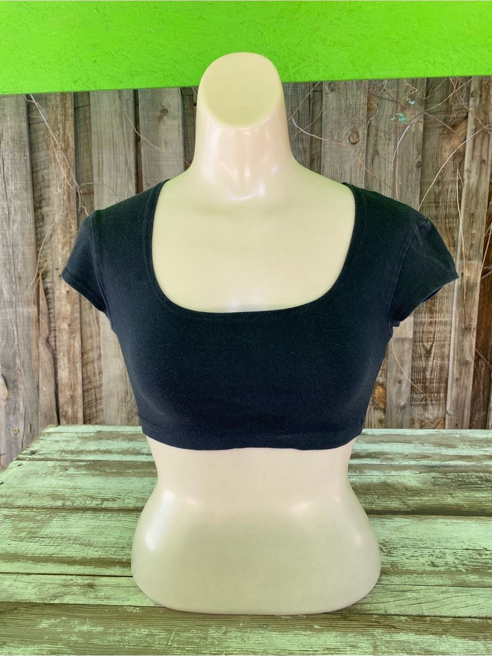 90’s LA Movers black crop top, cap sleeves, cotton, Small
